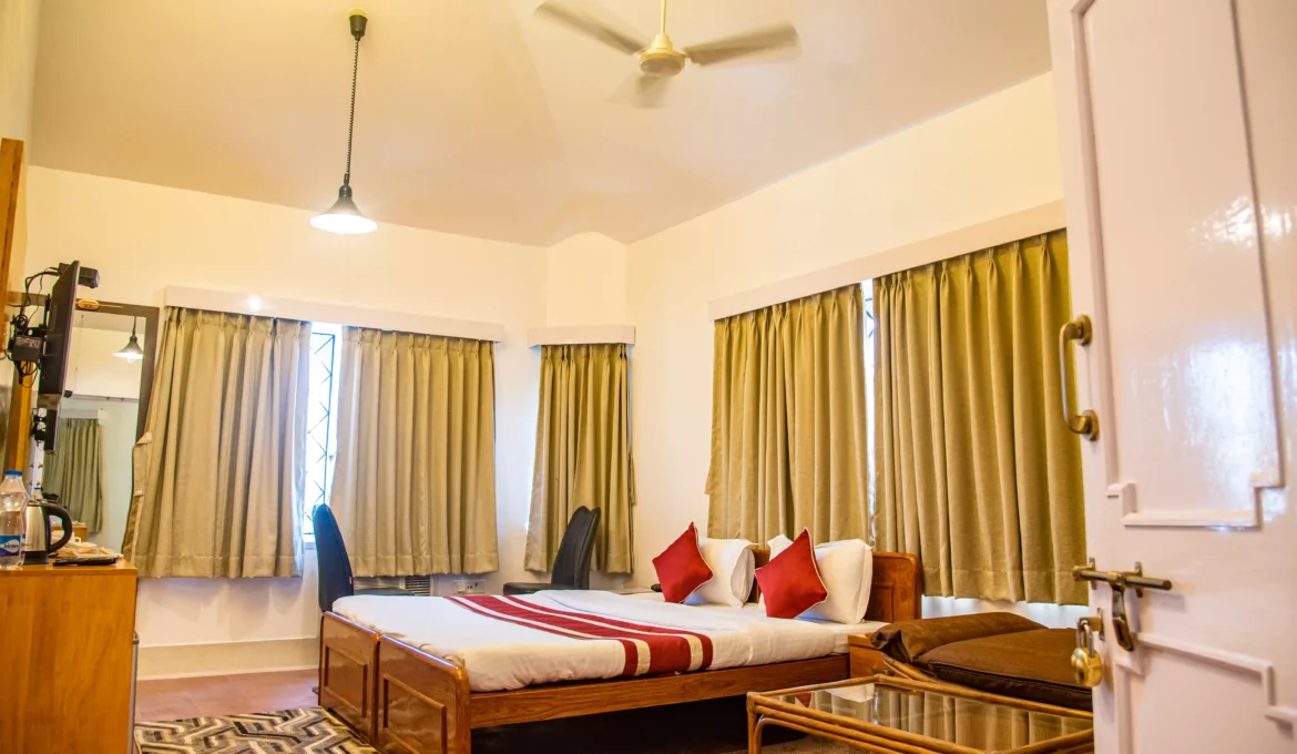 Uttara Villa 1st Floor KingGarden View Room (3) Uttara Villa 1st Floor KingGarden View Room